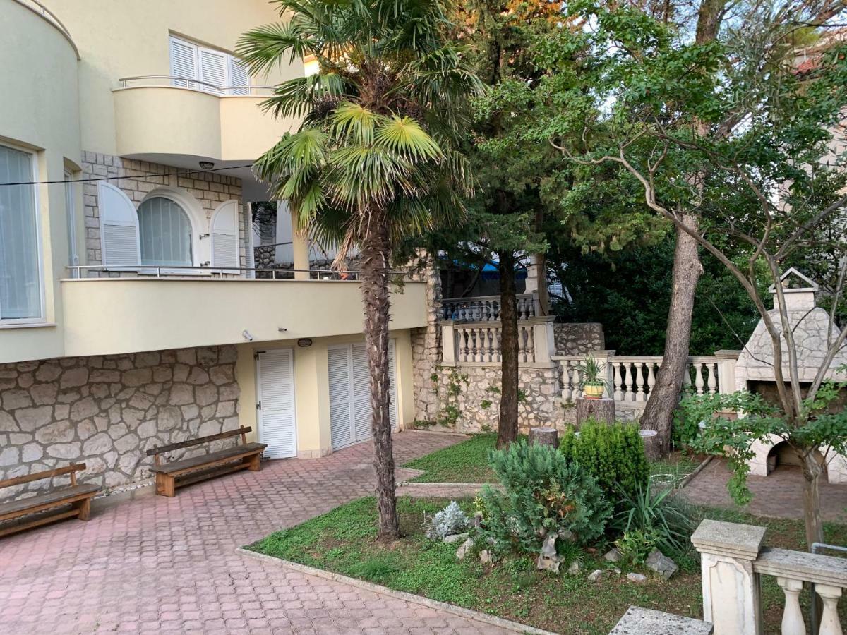 Apartments Lukas Novi Vinodolski Kültér fotó